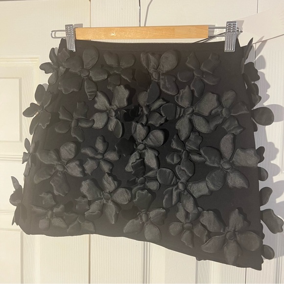 Zara Black 3D Floral Textured Knit Mini Skirt. S NWT - Picture 9 of 10